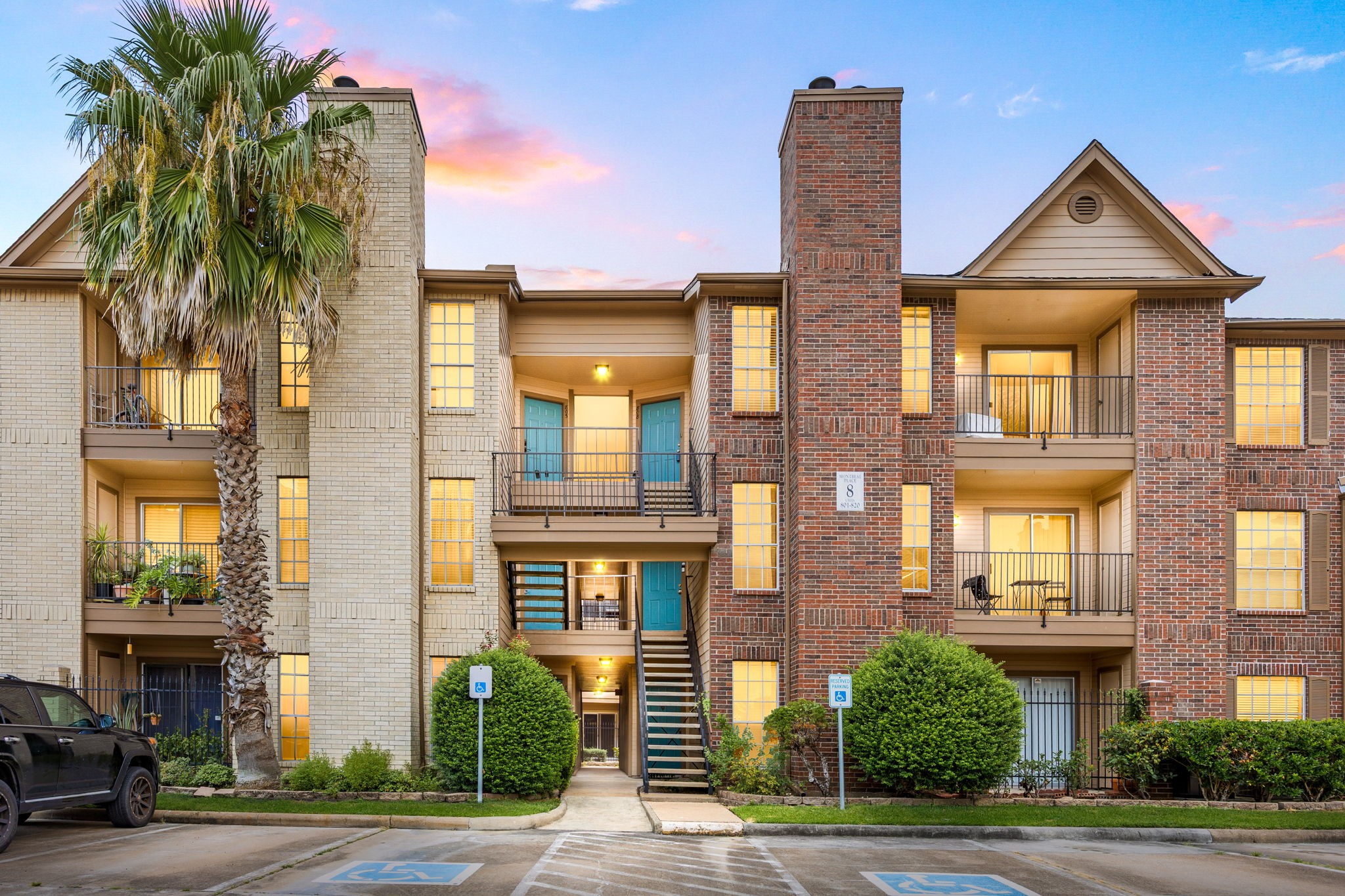 2121 Hepburn Street, Unit 710 Houston, TX 77054 - Photo 2 of 35 a front view of a multi story residential apartment building