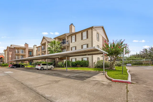 $135,000 | 2121 Hepburn Street, Unit 710, Houston, TX 77054