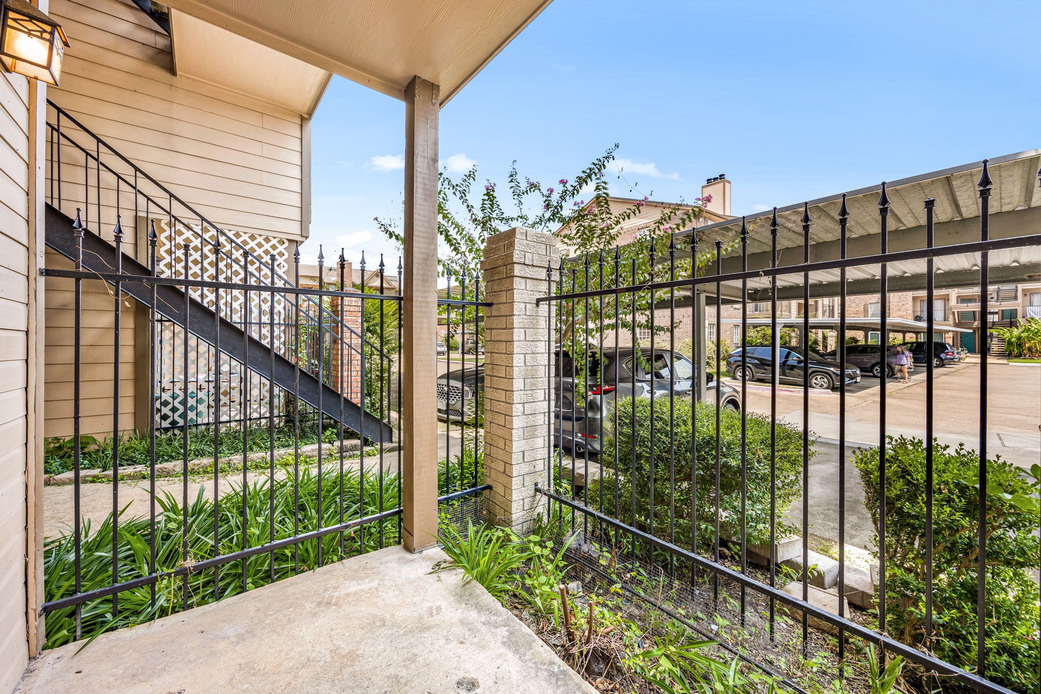 2121 Hepburn Street, Unit 710 Houston, TX 77054 - Photo 6 of 35 a view of a balcony