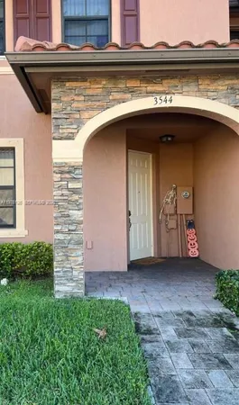 a view of outdoor space