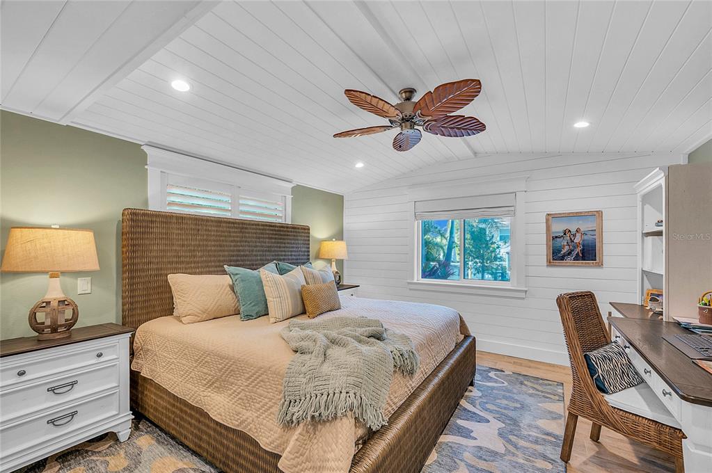 504 68th Street Holmes Beach, FL 34217 - Photo 22 of 25