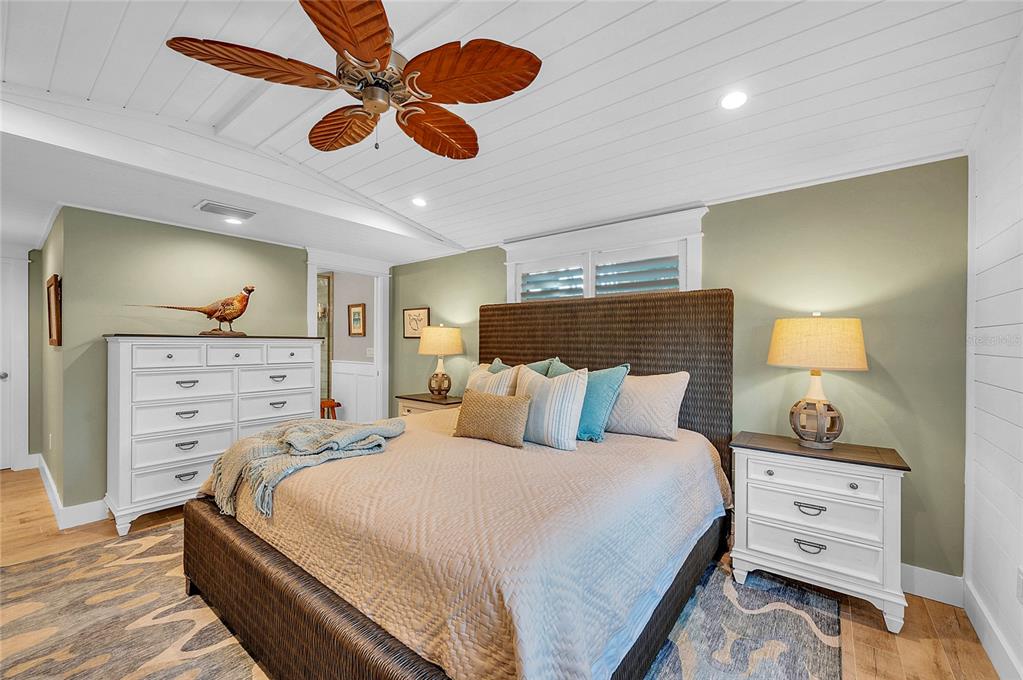 504 68th Street Holmes Beach, FL 34217 - Photo 23 of 25