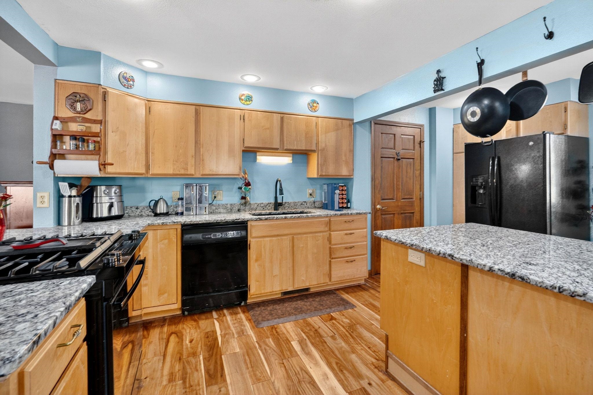 16503 Thelen Road Mountain, WI 54149 - Photo 16 of 81