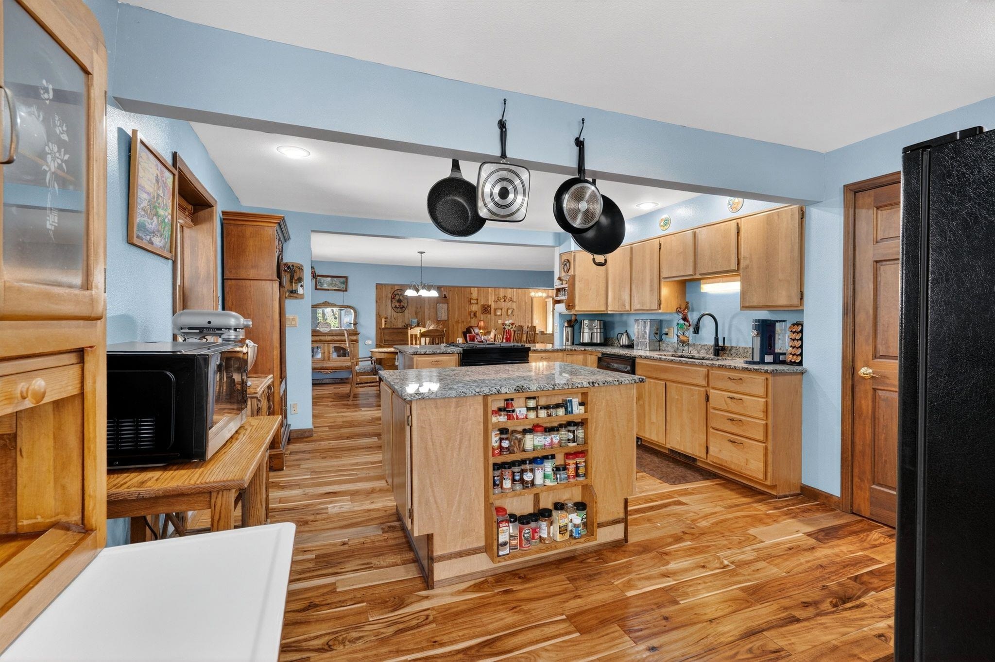 16503 Thelen Road Mountain, WI 54149 - Photo 19 of 81