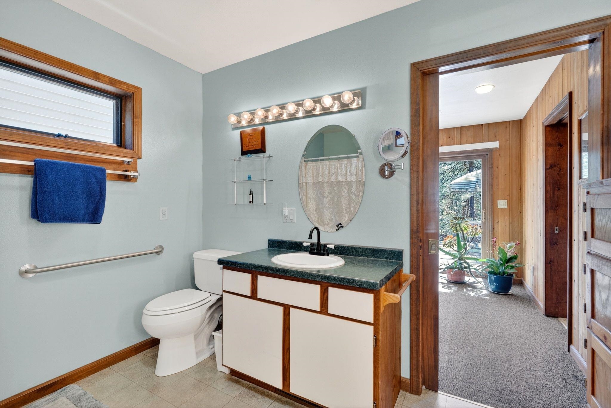 16503 Thelen Road Mountain, WI 54149 - Photo 26 of 81