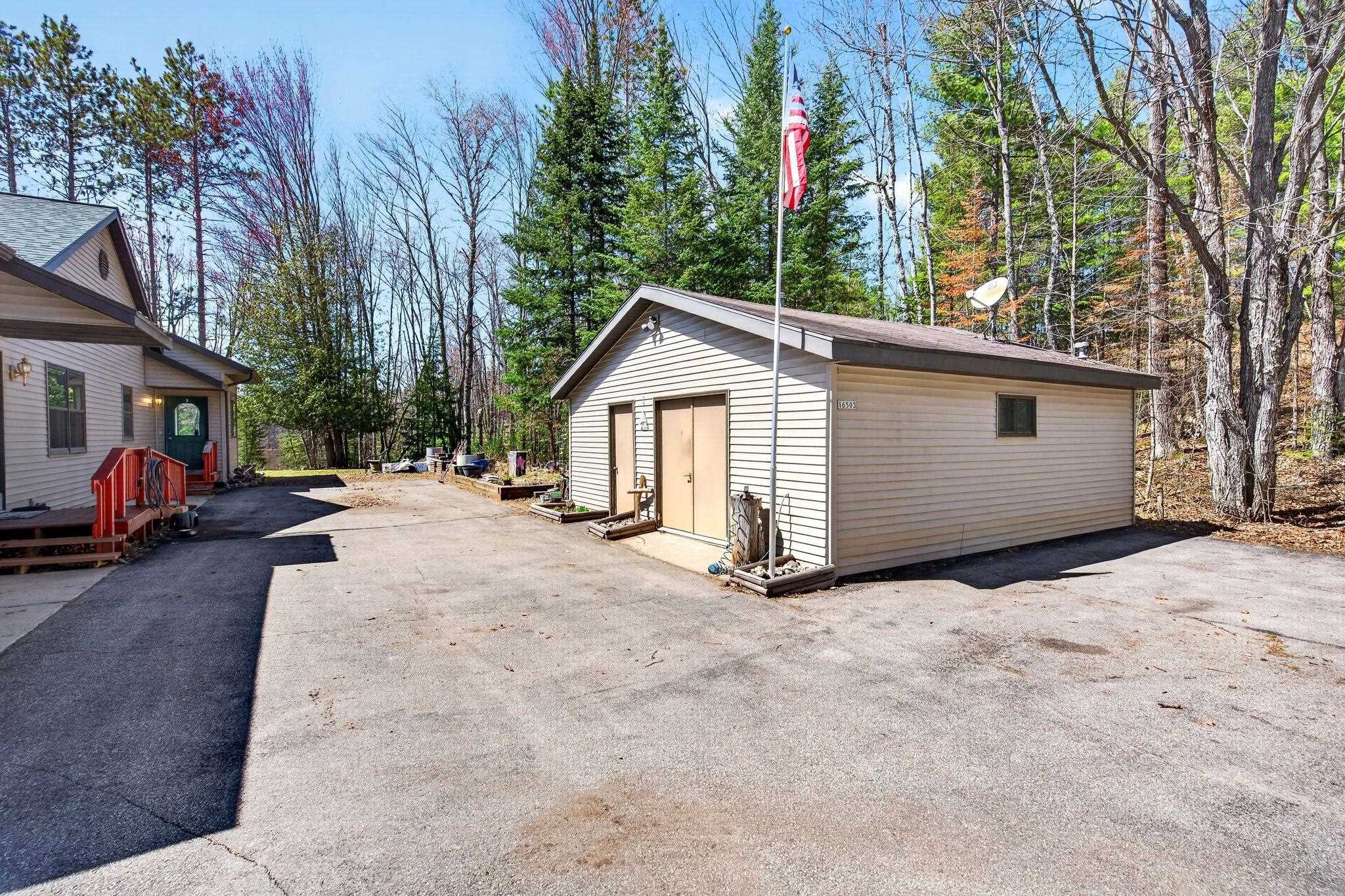 16503 Thelen Road Mountain, WI 54149 - Photo 52 of 81