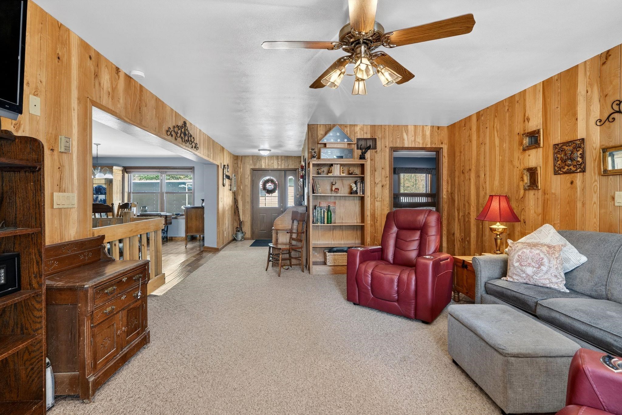 16503 Thelen Road Mountain, WI 54149 - Photo 7 of 81