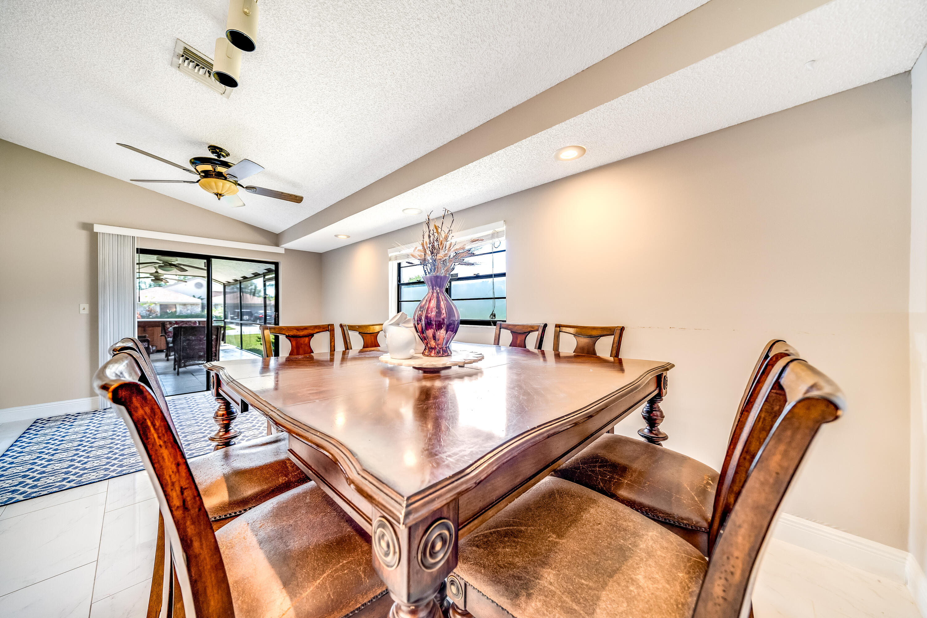 21121 Woodspring Avenue Boca Raton, FL 33428 - Photo 19 of 52 JOY07945