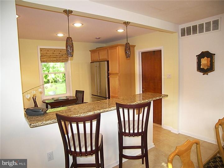 329 Crest Park Road Philadelphia, PA 19119 - Photo 6 of 16 Kitchen