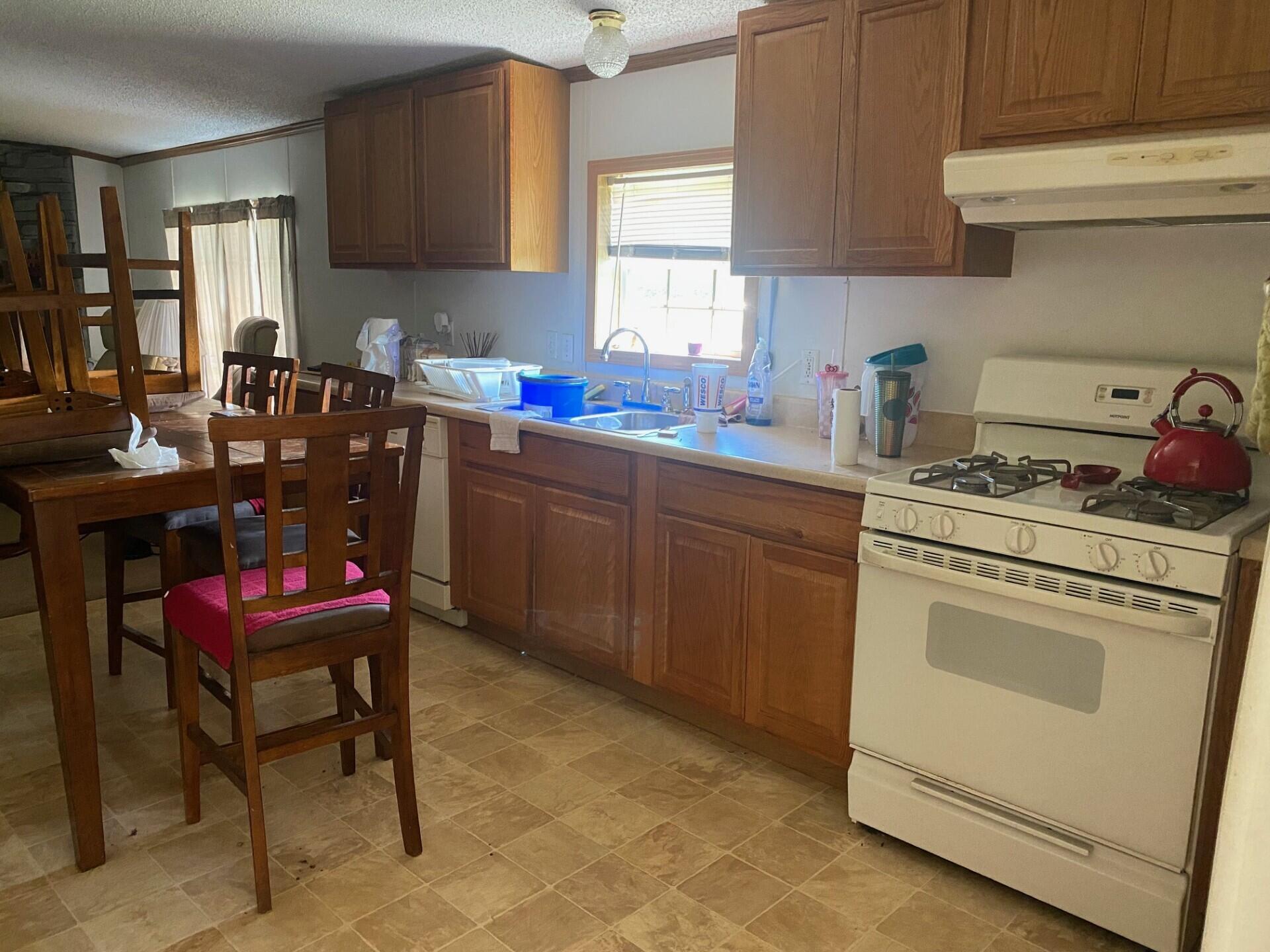 6860 Hagar Shore Road Coloma, MI 49038 - Photo 6 of 25 26
