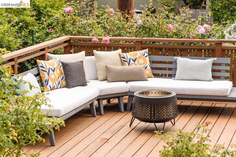 287 Purdue Avenue Kensington, CA 94708 - Photo 9 of 60 Wood deck featuring a perimeter railing and integrated bench seating