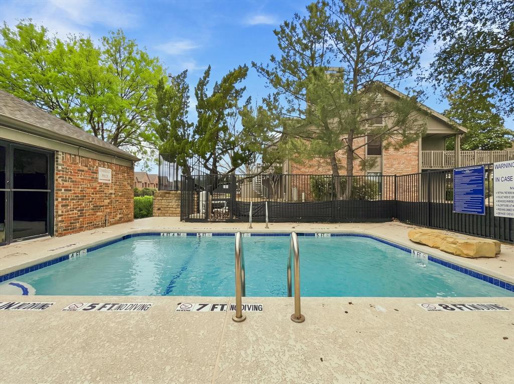 1910 Signal Ridge Place Rockwall, TX 75032 - Photo 25 of 33 Gallery Image 25