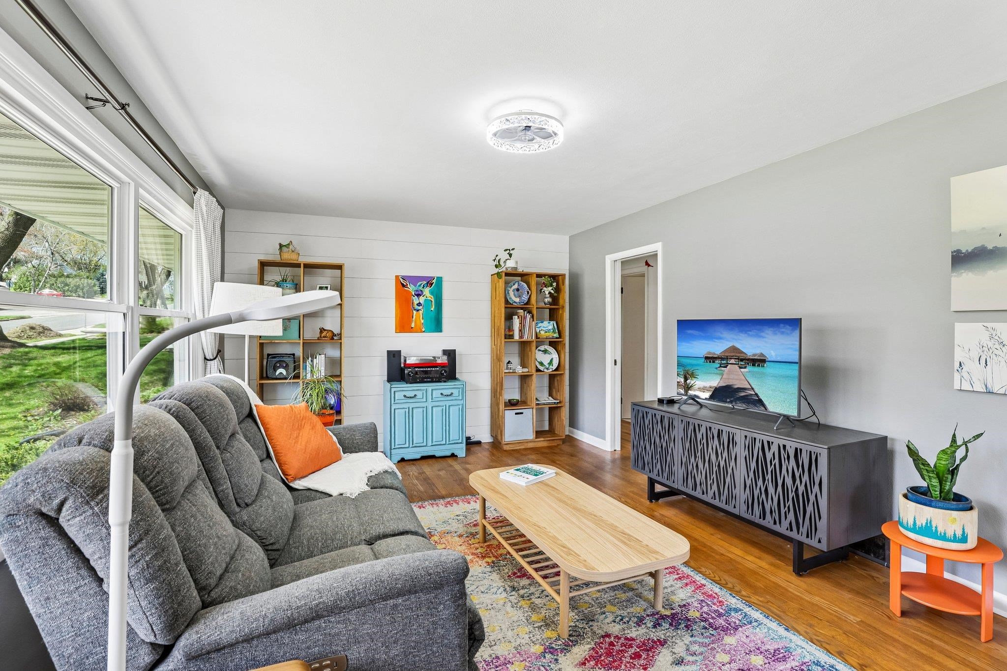 6410 Lakeview Boulevard Middleton, WI 53562 - Photo 4 of 44