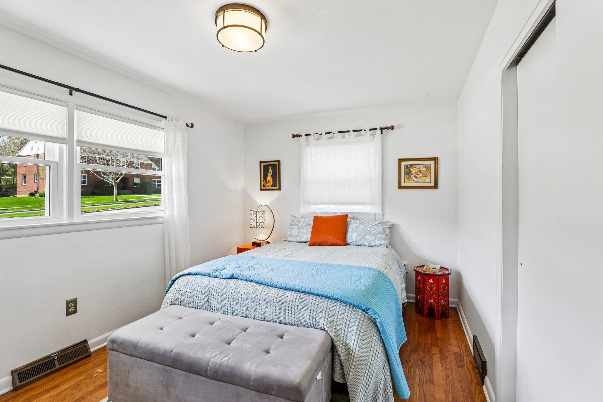 6410 Lakeview Boulevard Middleton, WI 53562 - Photo 9 of 44