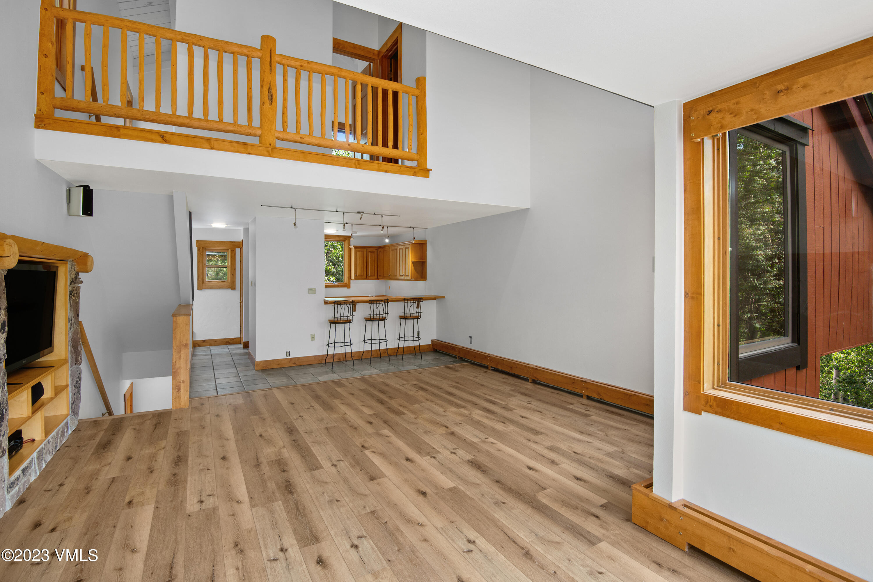 3094 Booth Falls Road, Unit 17 Vail, CO 81657 - Photo 5 of 27 a view of an entryway with wooden floor