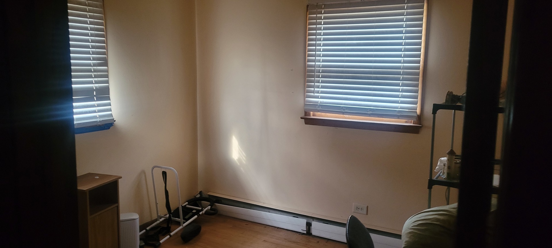 927 Walter Street Lemont, IL 60439 - Photo 14 of 16 a view of a room with gym equipment