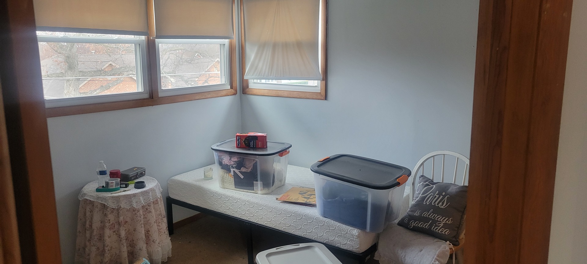 927 Walter Street Lemont, IL 60439 - Photo 10 of 16 a table and a chair in a room