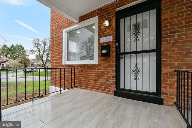 $2,100 | 300 Denison Street, Baltimore, MD 21229