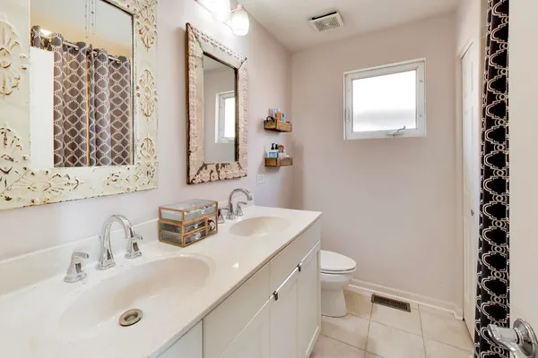 $700,000 | 2533 South Stark Street, Chicago, IL 60608