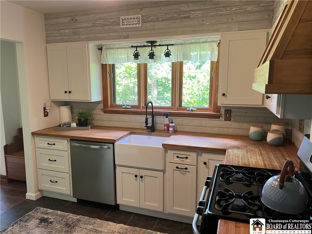 2365 Carlson Road Kiantone, NY 14701 - Photo 8 of 23
