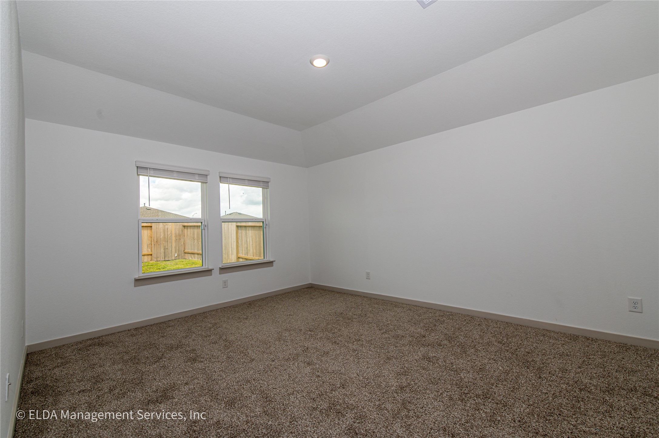 8038 Brahman Lane Rosharon, TX 77583 - Photo 12 of 24