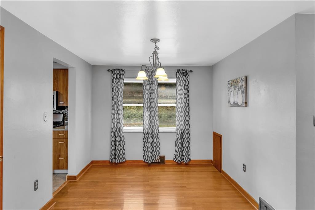 3752 Margate Road Pittsburgh, PA 15221 - Photo 8 of 28 Gallery Image 8