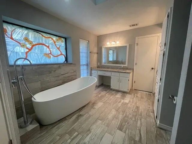 $2,750 | 3208 Flintridge Drive, Arlington, TX 76017