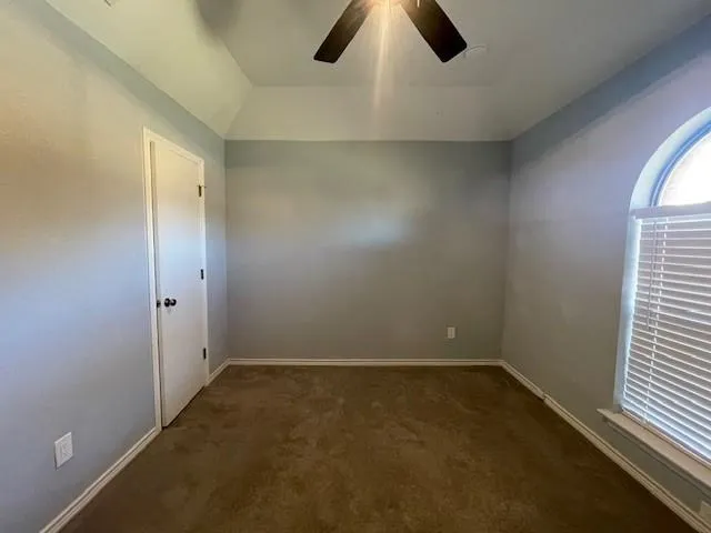 $2,750 | 3208 Flintridge Drive, Arlington, TX 76017