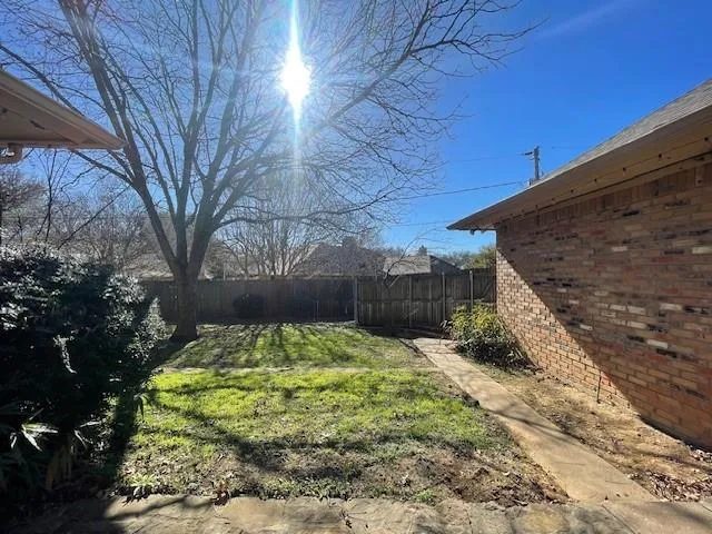 $2,750 | 3208 Flintridge Drive, Arlington, TX 76017