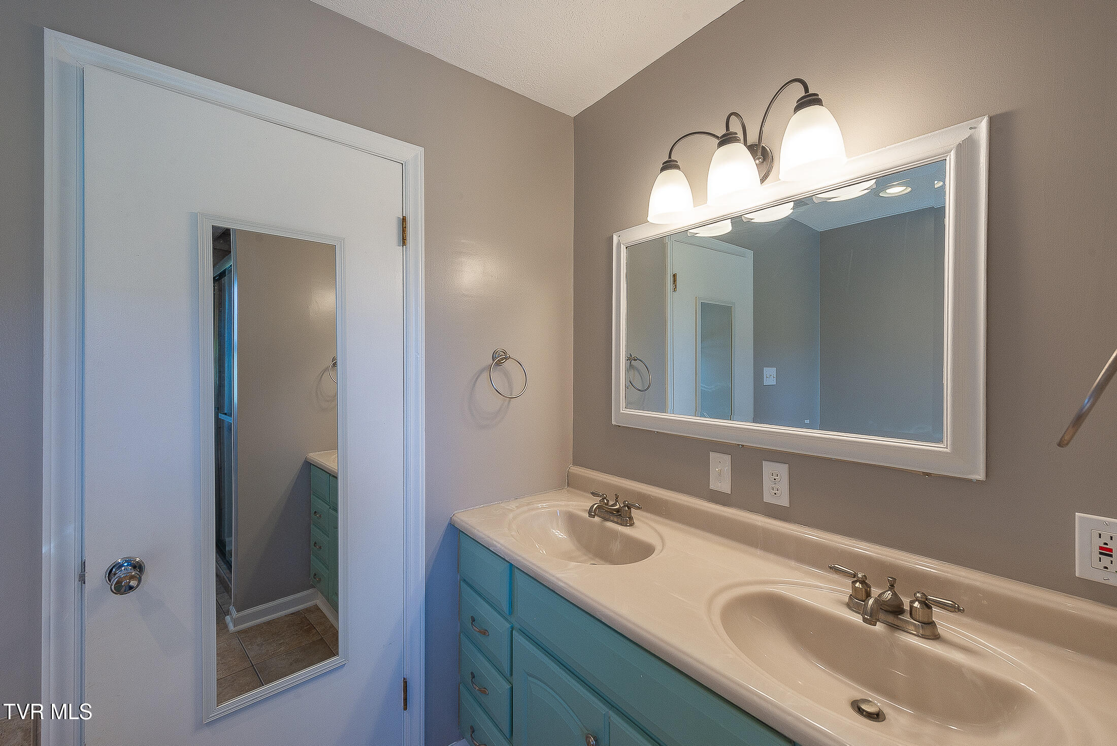 2232 Charsley Road Kingsport, TN 37660 - Photo 41 of 68 DSC_4389
