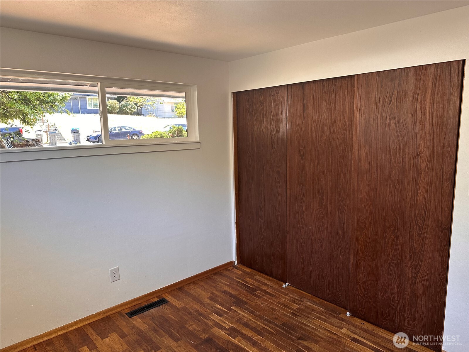 3219 Halverson Avenue Bremerton, WA 98310 - Photo 15 of 40