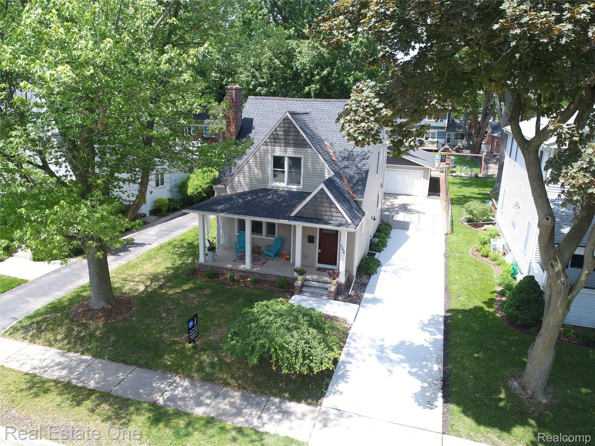 149 Linwood Avenue Rochester, MI 48307 - Photo 1 of 47 DJI_0002.JPG