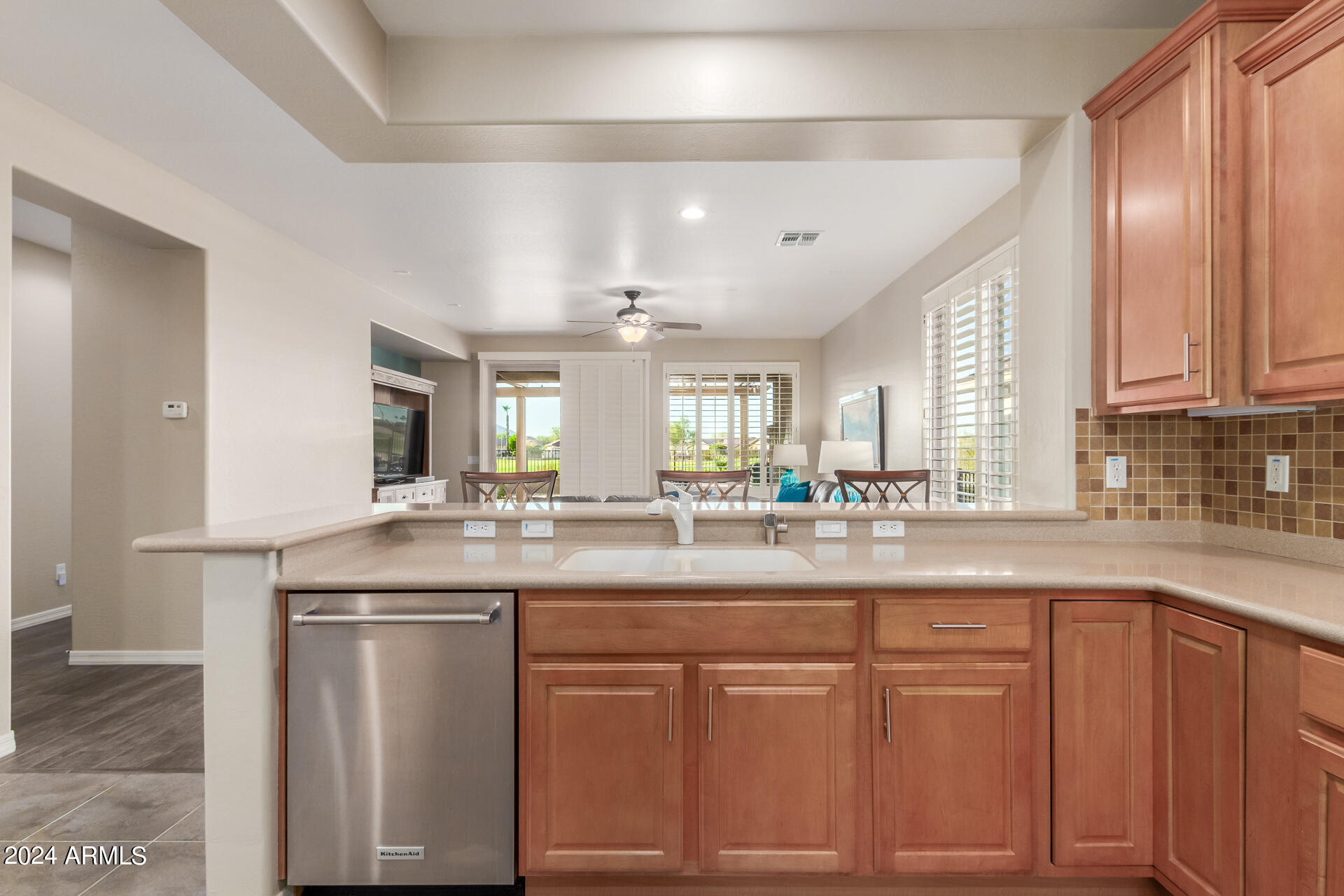 32188 Echo Canyon Road San Tan Valley, AZ 85143 - Photo 6 of 91 25 - Echo Canyon