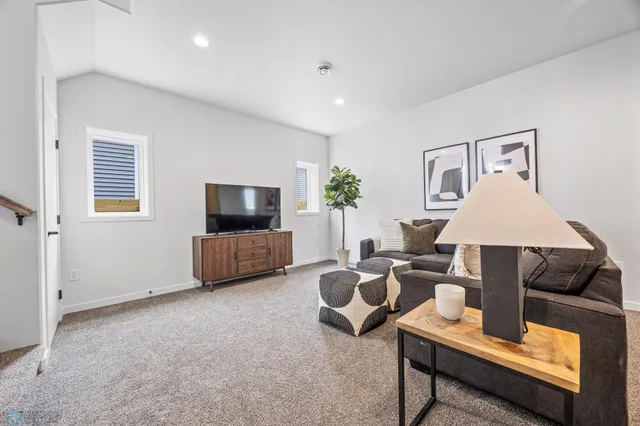 $599,900 | 8318 61st Street South, Horace, ND 58047