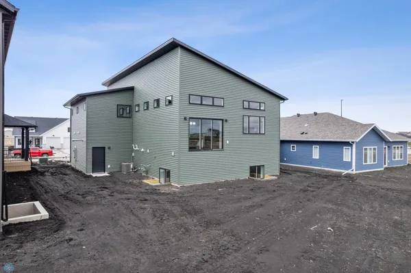 $599,900 | 8318 61st Street South, Horace, ND 58047
