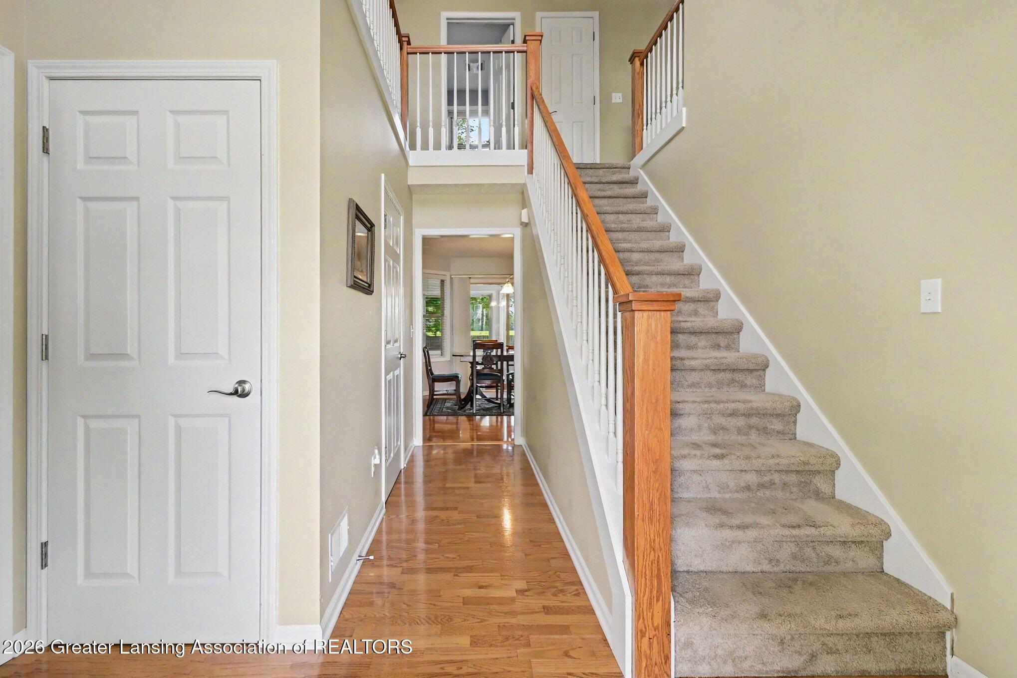 1113 Hawks Ridge Grand Ledge, MI 48837 - Photo 5 of 45 005_file_1542