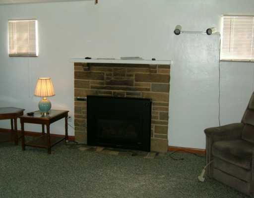 641 Nicholson Road Sewickley, PA 15143 - Photo 3 of 3 Living Room.