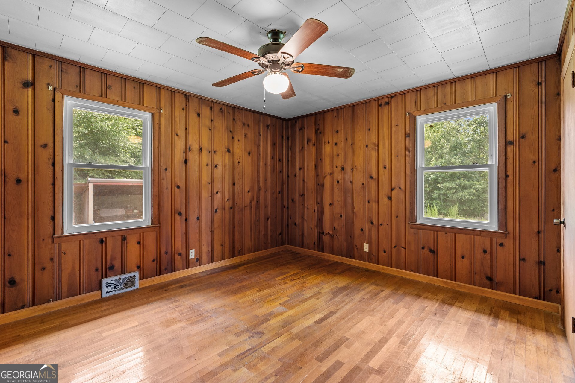 1374 Clem Lowell Road Carrollton, GA 30116 - Photo 8 of 17
