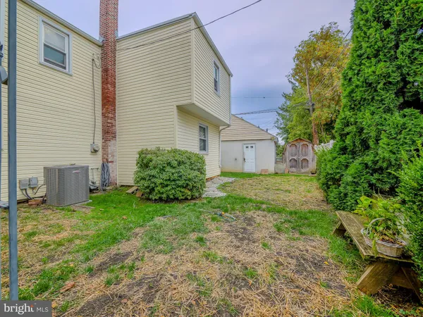 $289,999 | 806 West Penn Pines Boulevard, Aldan, PA 19018