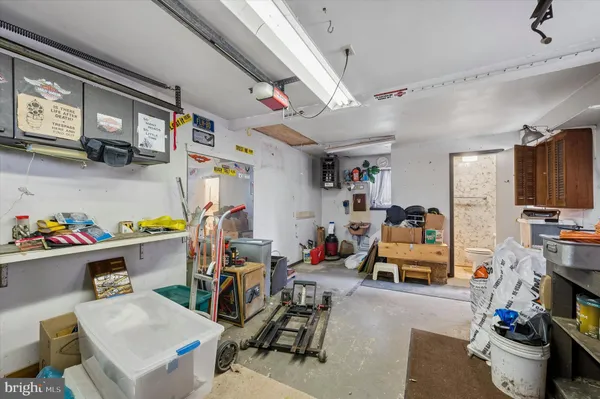 $289,999 | 806 West Penn Pines Boulevard, Aldan, PA 19018