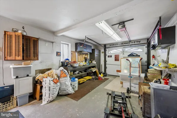 $289,999 | 806 West Penn Pines Boulevard, Aldan, PA 19018