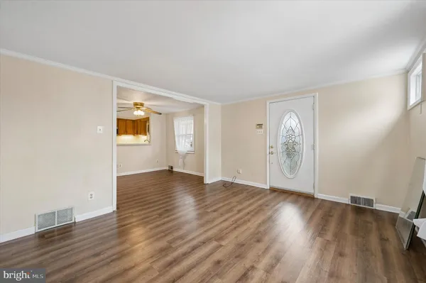 $289,999 | 806 West Penn Pines Boulevard, Aldan, PA 19018