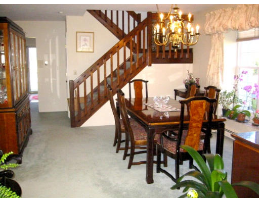608 A Ridgefield Circle, Unit A Clinton, MA 01510 - Photo 6 of 8 Gallery Image 6