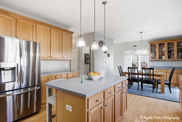 $668,900 | 9 Laurel Valley Court, Lake In The Hills, IL 60156