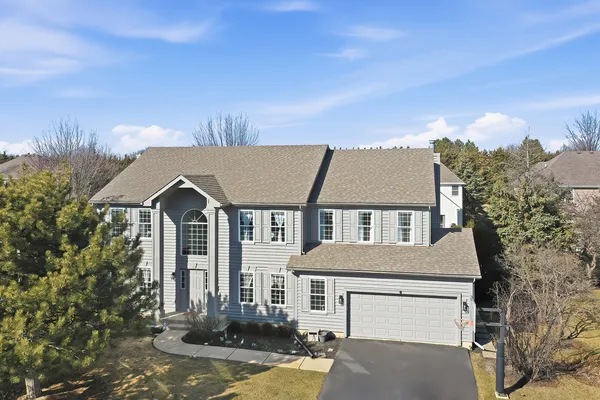 $668,900 | 9 Laurel Valley Court, Lake In The Hills, IL 60156