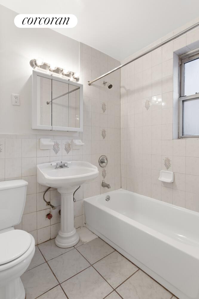 414 Albemarle Road, Unit 2E Brooklyn, NY 11218 - Photo 16 of 18