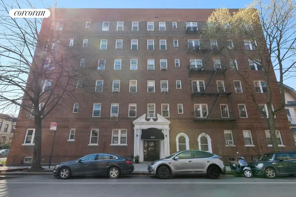 $825,000 | 414 Albemarle Road, Unit 2E | Kensington