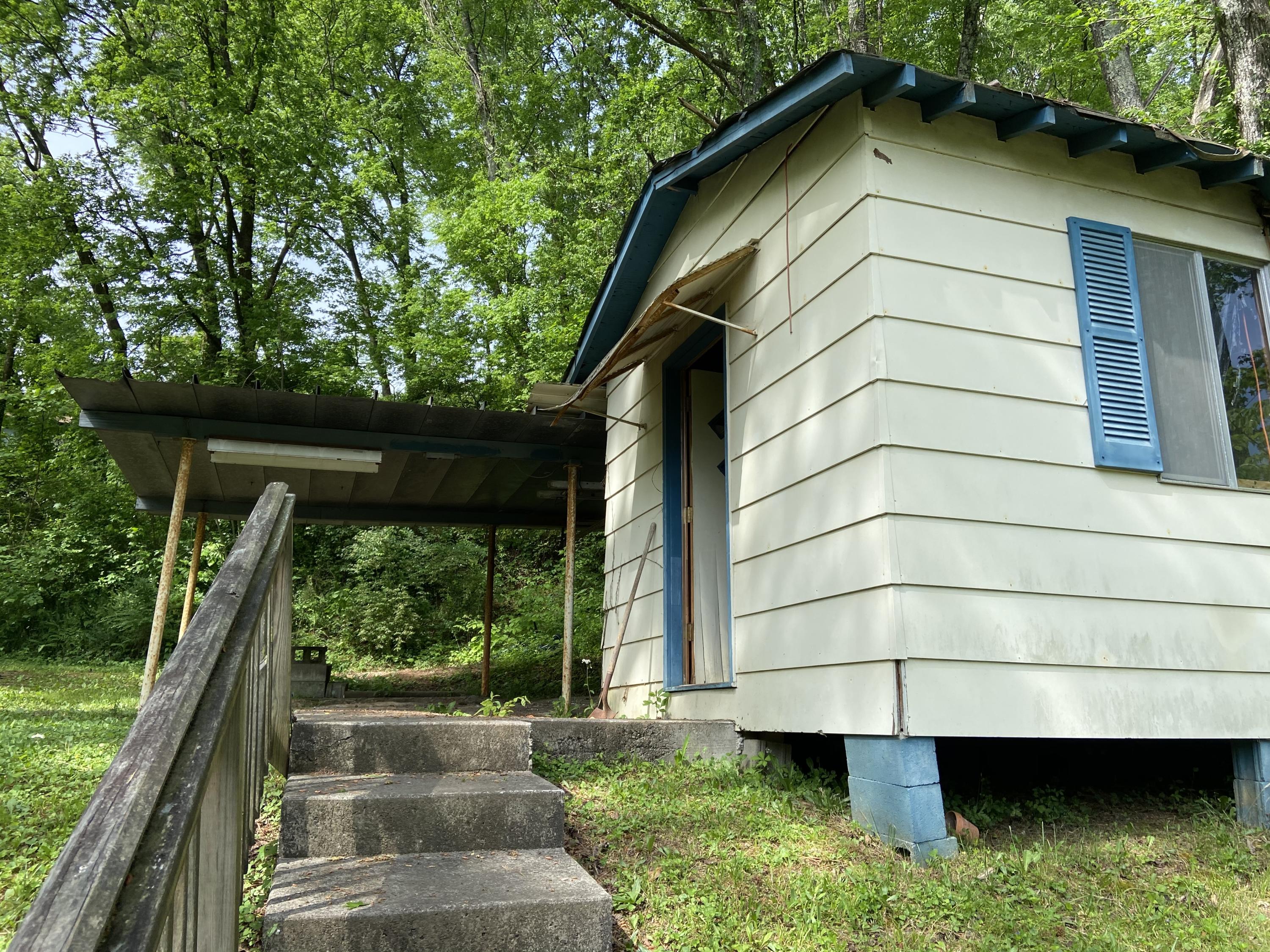 406 Martin Road Chattanooga, TN 37415 - Photo 30 of 36 E3794F1B-A826-41F6-8929-C8A0D22AF68C