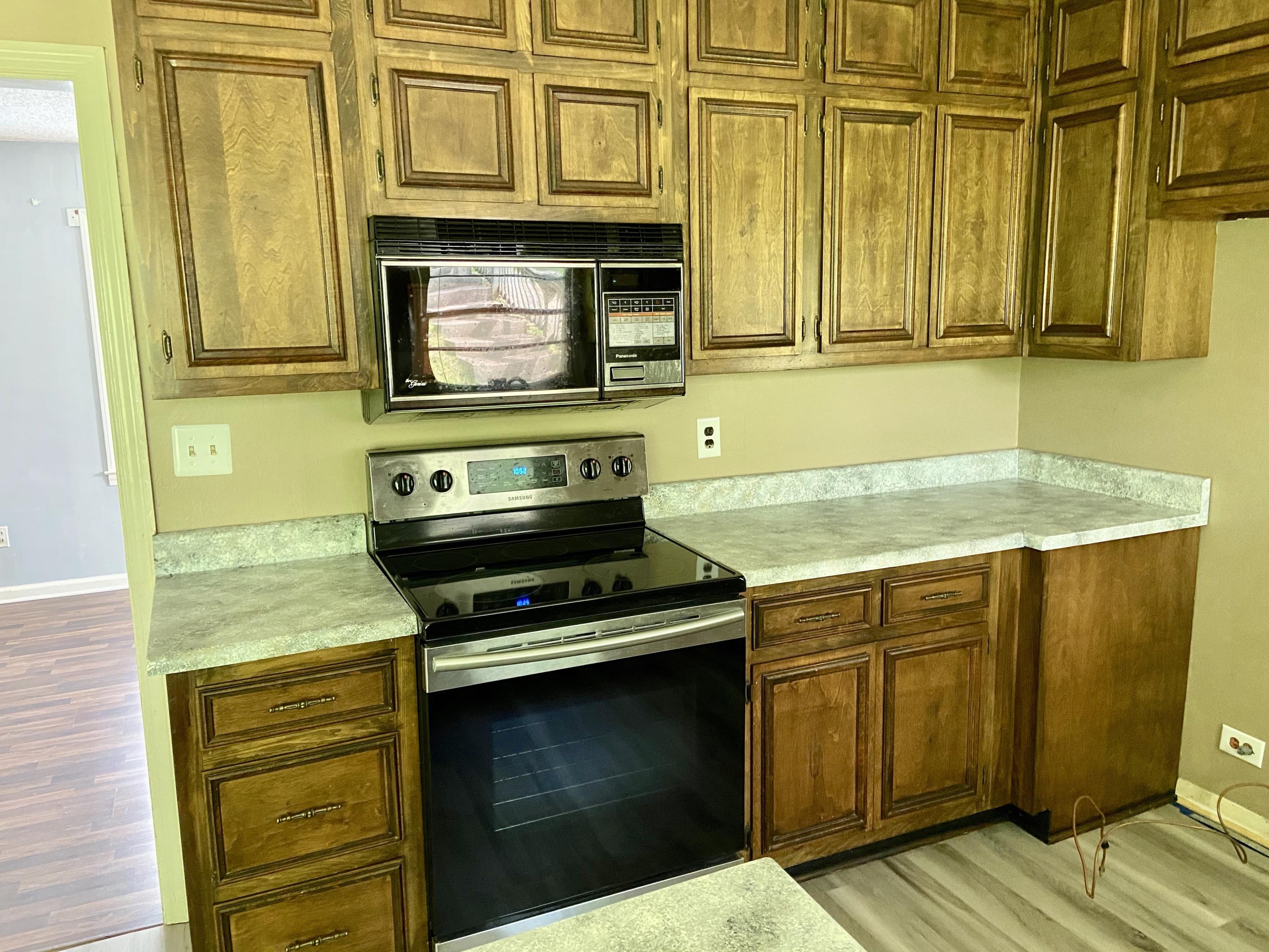 406 Martin Road Chattanooga, TN 37415 - Photo 8 of 36 D40B4C69-963C-4D77-880F-BF69FEBF3727