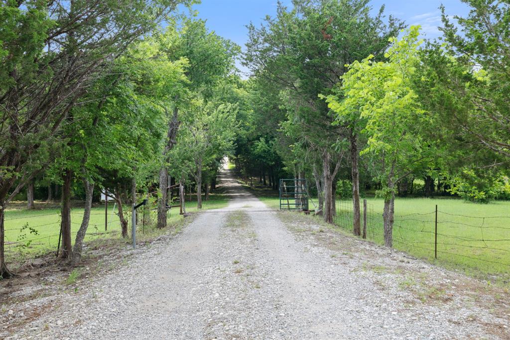 303 Celtic Road Howe, TX 75459 - Photo 34 of 36